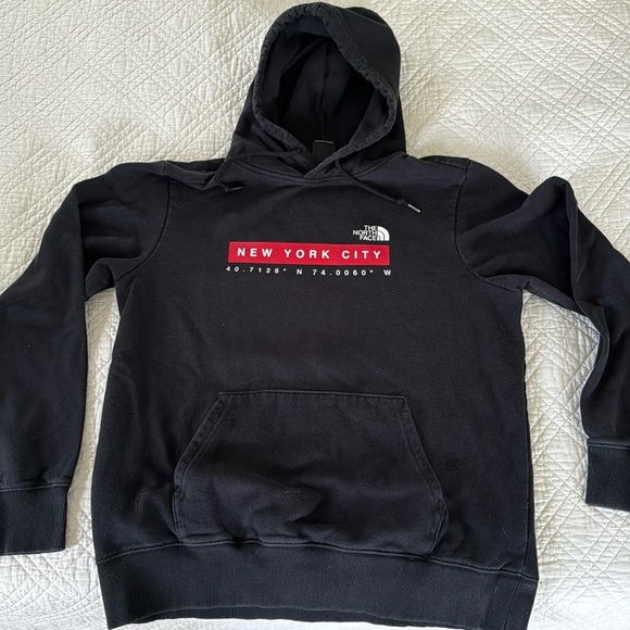 The North Face Other - 🔥🔥🔥Hoodie North Face exclusive New York City size Medium 🔥🔥🔥